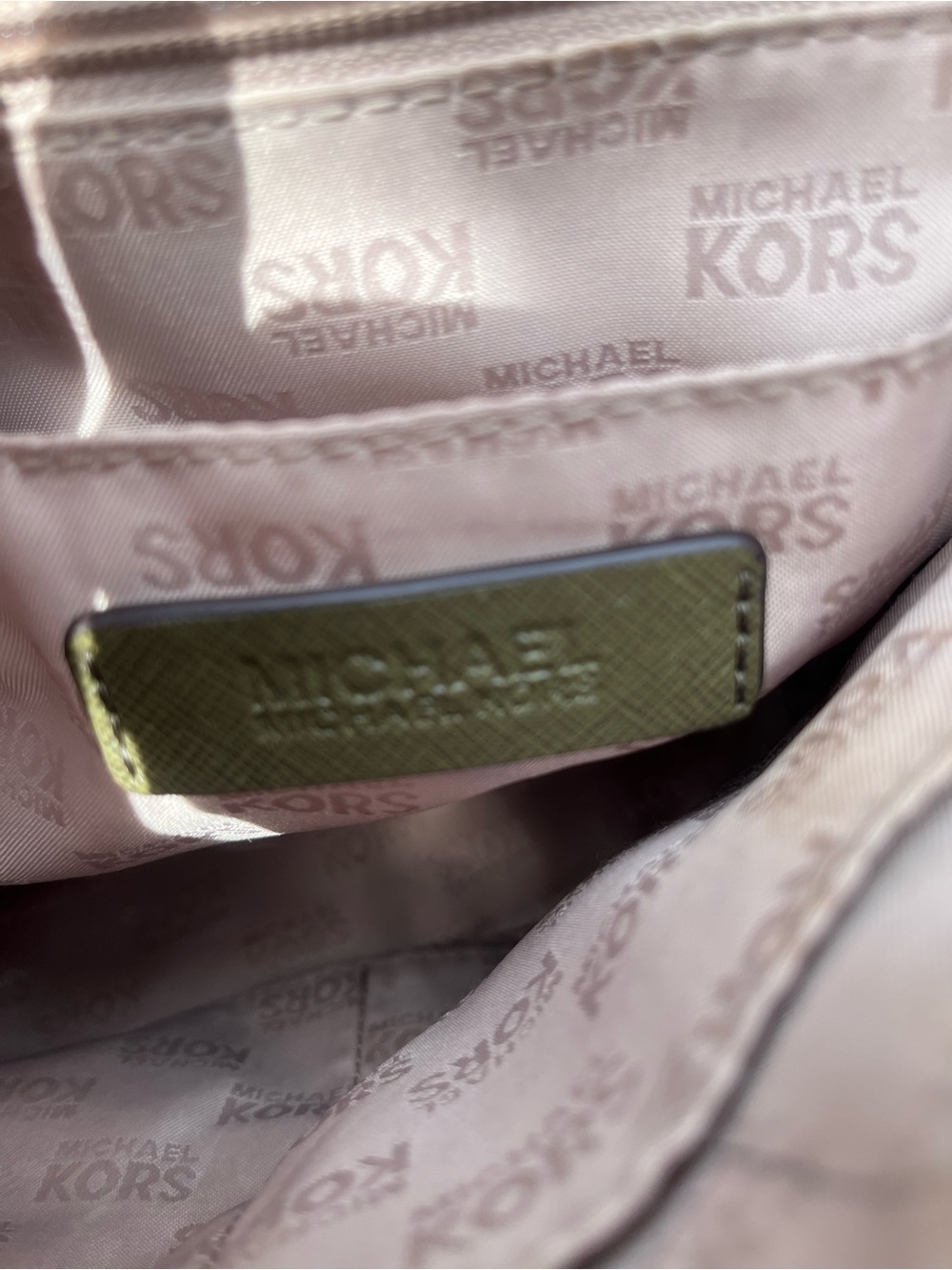 Michael Michael Kors Olive Green Leaf-print hand bag - Picture 9 of 9